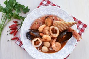 Cacciucco alla livornese (Livorno-style fish stew)