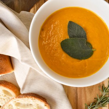 Pumpkin (squash) soup