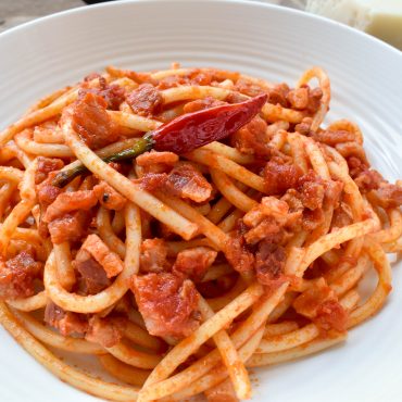 Bucatini pasta all’Amatriciana