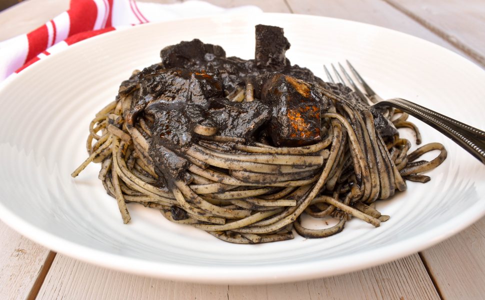 Linguine pasta ‘al nero di seppia’ (with black cuttlefish ink)