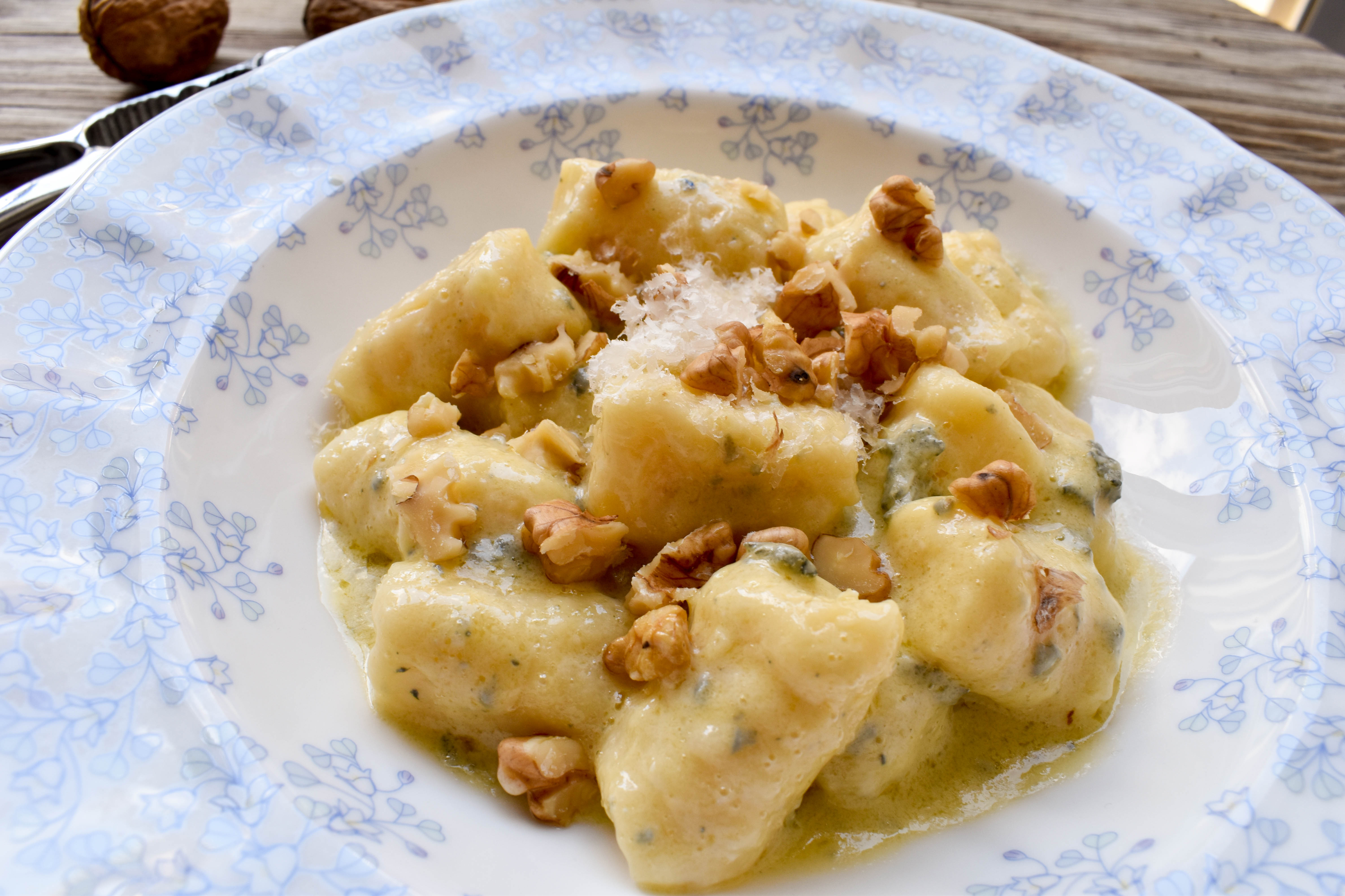 Homemade Fiocchi Al Gorgonzola - Dinner - Taverna - Italian Restaurant