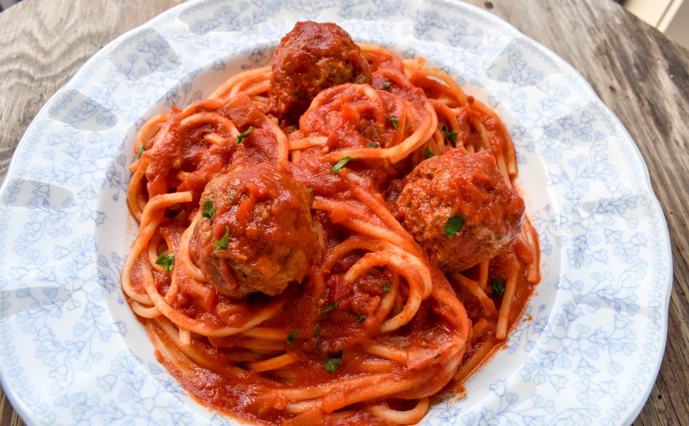 Spaghetti pasta with meatballs