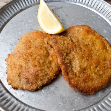 Cotoletta milanese (Milan-style schnitzel)