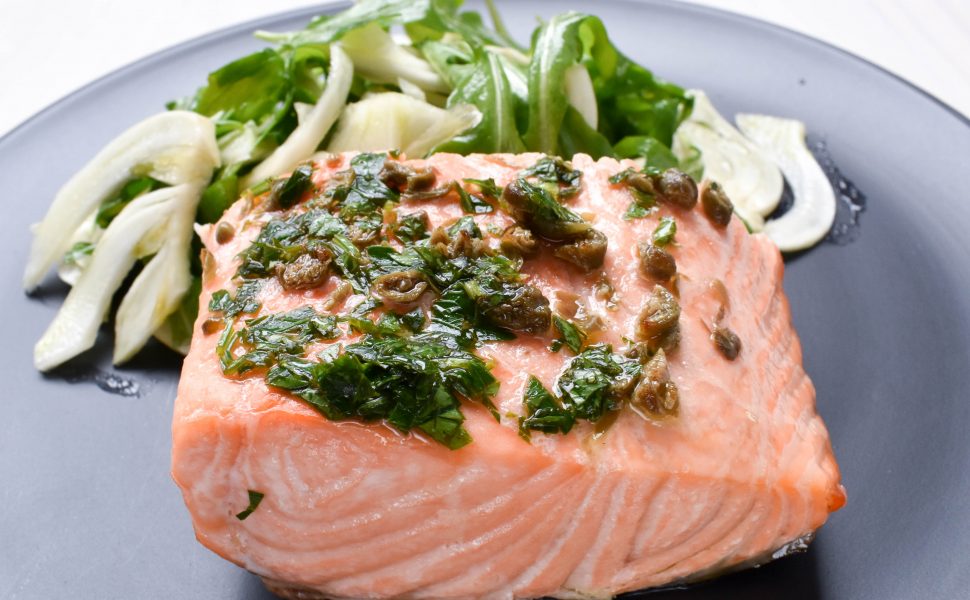 Oven baked salmon fillet with fennel salad