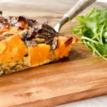 Baked frittata with pumpkin and radicchio