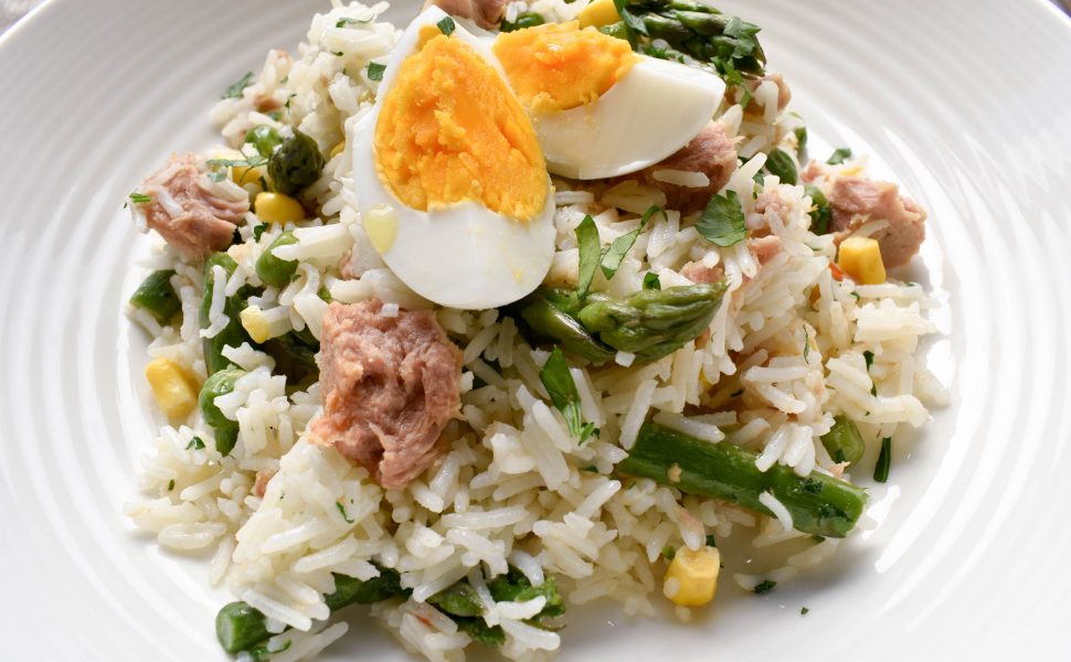 Insalata di riso (rice salad) with chilli tuna, asparagus and corn