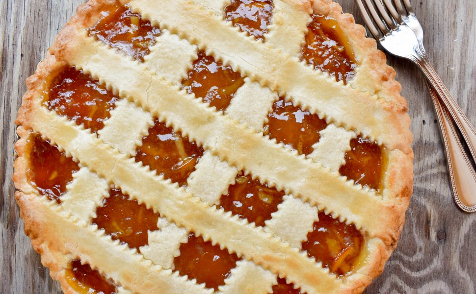 Sweet orange marmalade crostata (Italian baked tart)