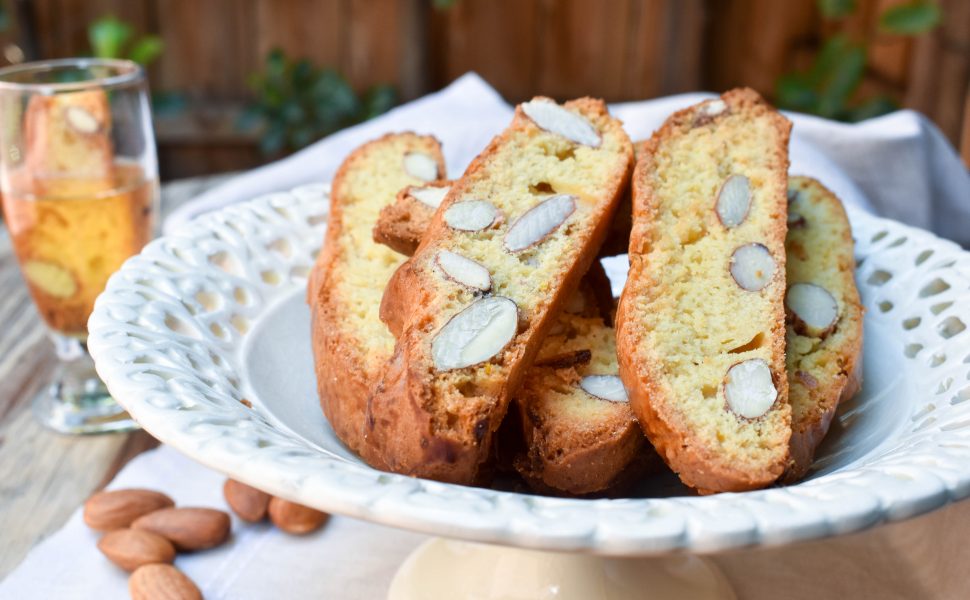 Cantucci – Tuscan-style biscotti