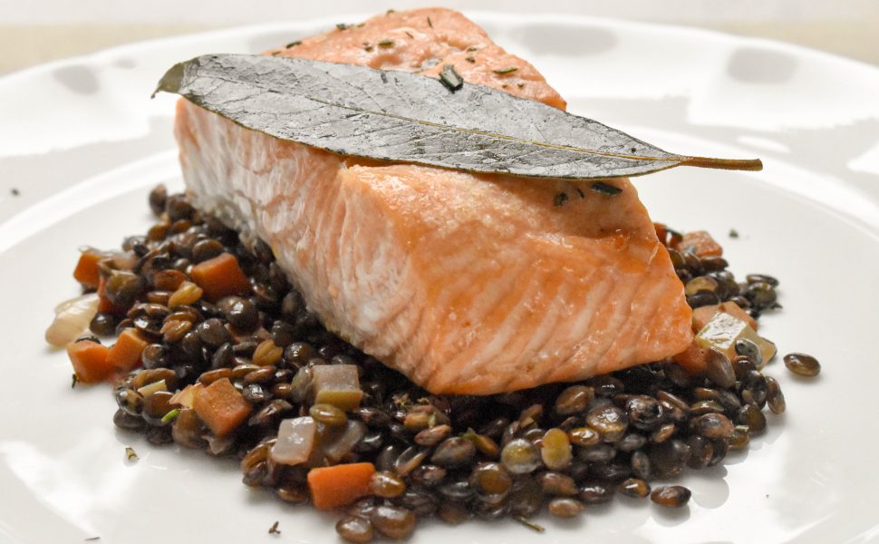 Roasted salmon with lentils