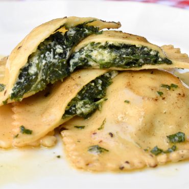 Ravioli filled with spinach and ricotta