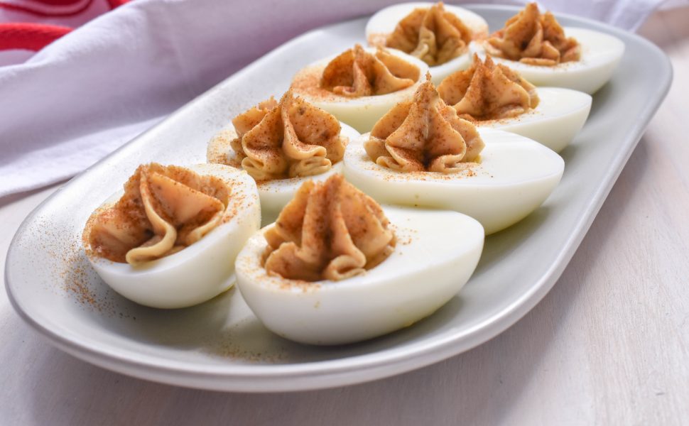 Uova alla diavola (Italian-style devilled eggs)