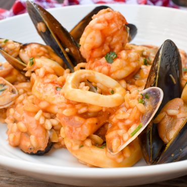 Risotto ‘alla Pescatora’ (Fisherman-style risotto with seafood)