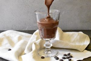 Rich cioccolata calda (Italian hot chocolate)