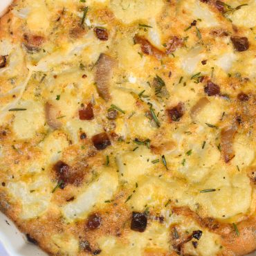 Baked frittata with cauliflower and pancetta
