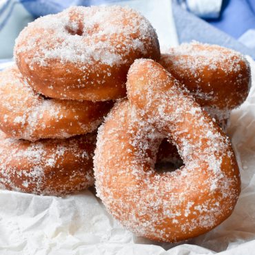 Graffe Napoletane (Italian donuts)