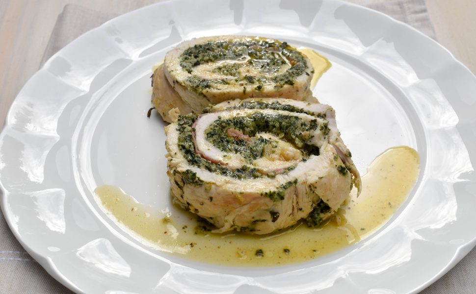 Rolled chicken with spinach and ricotta