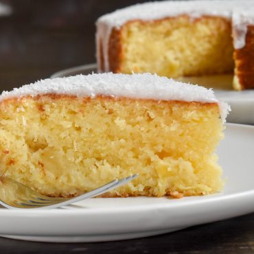 Coconut pineapple cake