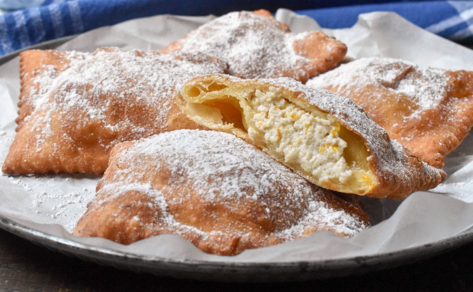 Sicilian cassatelle with ricotta