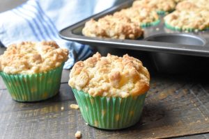 Apple crumble muffins