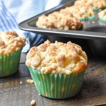 Apple crumble muffins