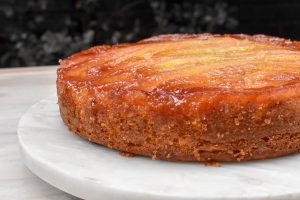 Upside-down caramelised banana cake