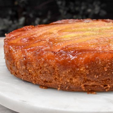 Upside-down caramelised banana cake