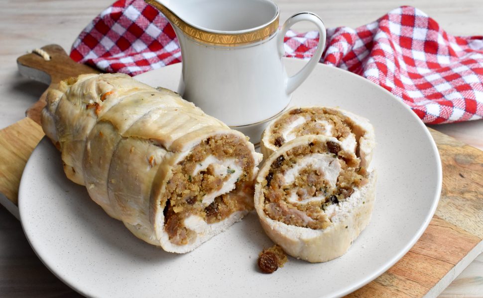 Rolled chicken roast with Sicilian stuffing
