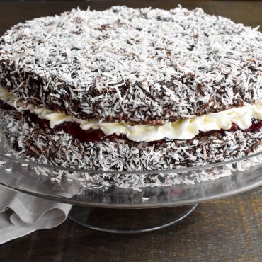 Lamington cake